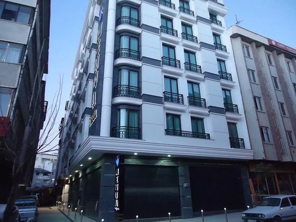 menua-hotel (Copy).jpg